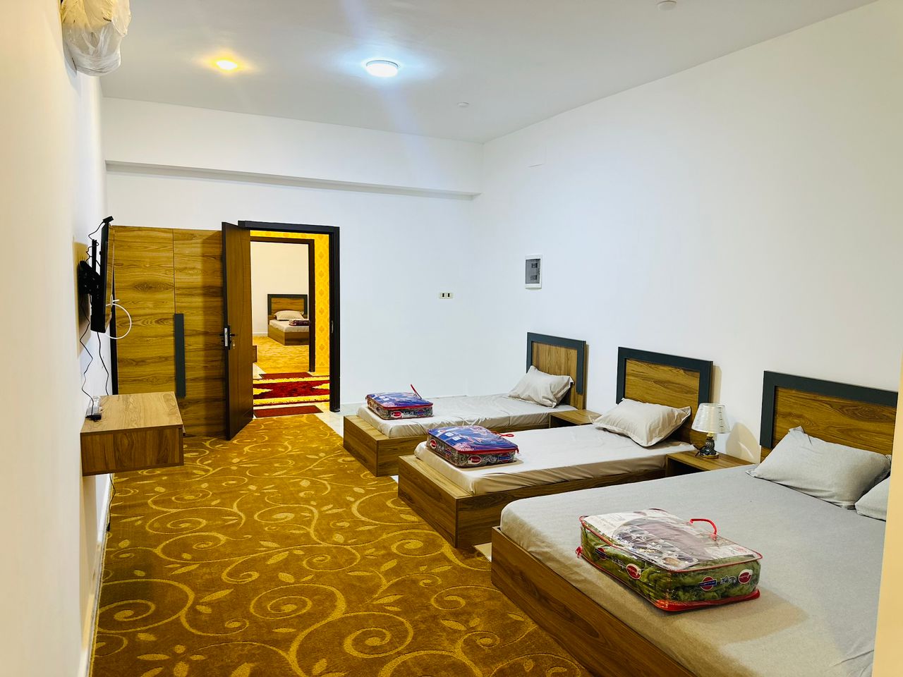 غرفة ثلاثية